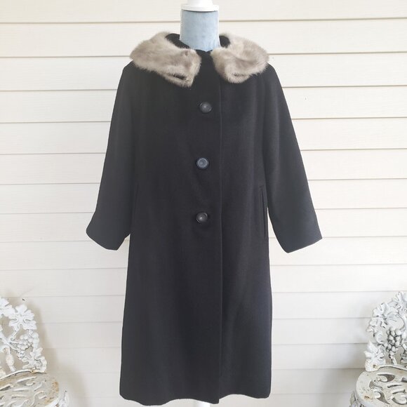 Dan Berne Jackets & Blazers - Vintage 50s/60s Dan Berne wool coat with fur trim collar and silk lining
